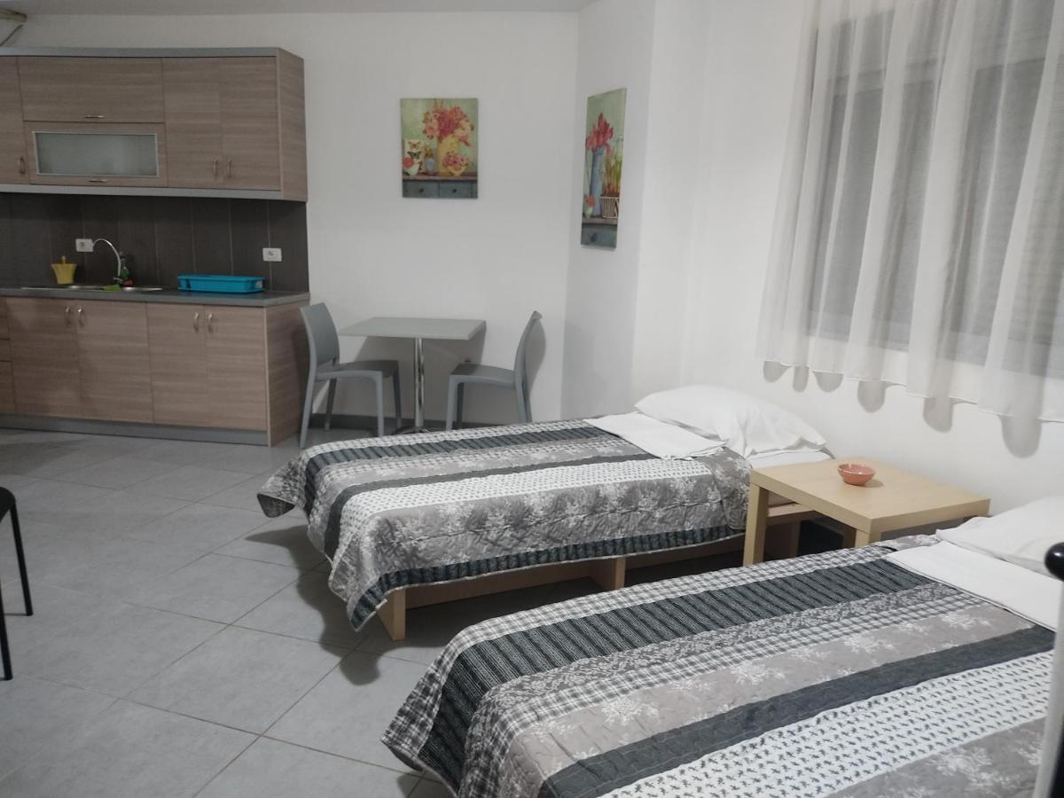 Margaritas Apartments Саранде Екстериор снимка